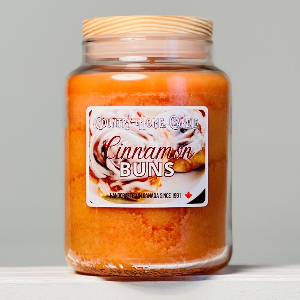 Country Home Candle - Cinnamon Buns